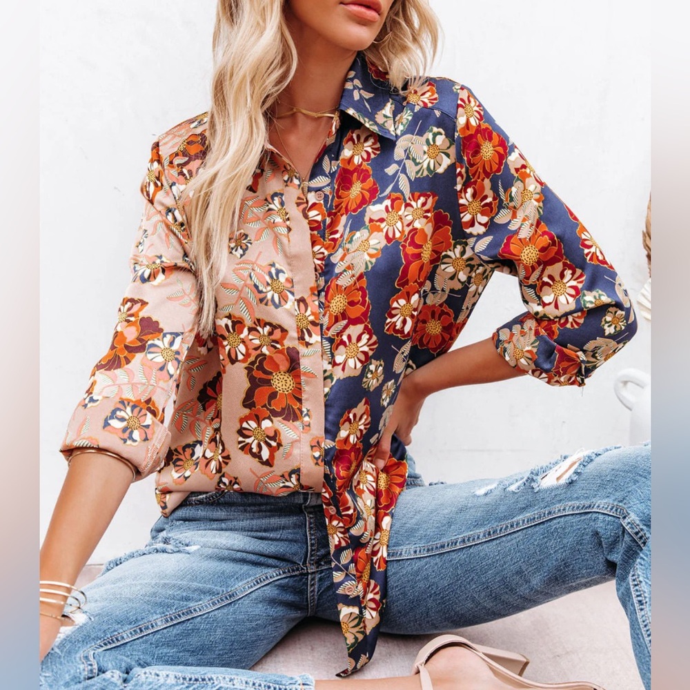 Vici Floral Two Tone Satin Button Down Size Small